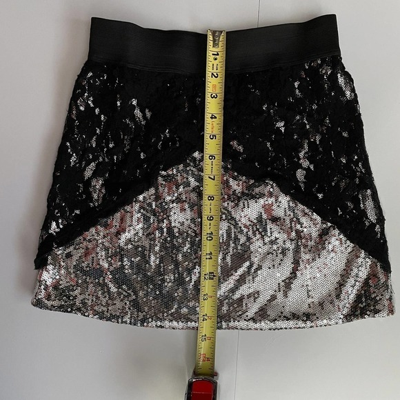 𝅺♥ Truluv Girls Sequin & Lace Skirt Girls Size 14 - Picture 5 of 5